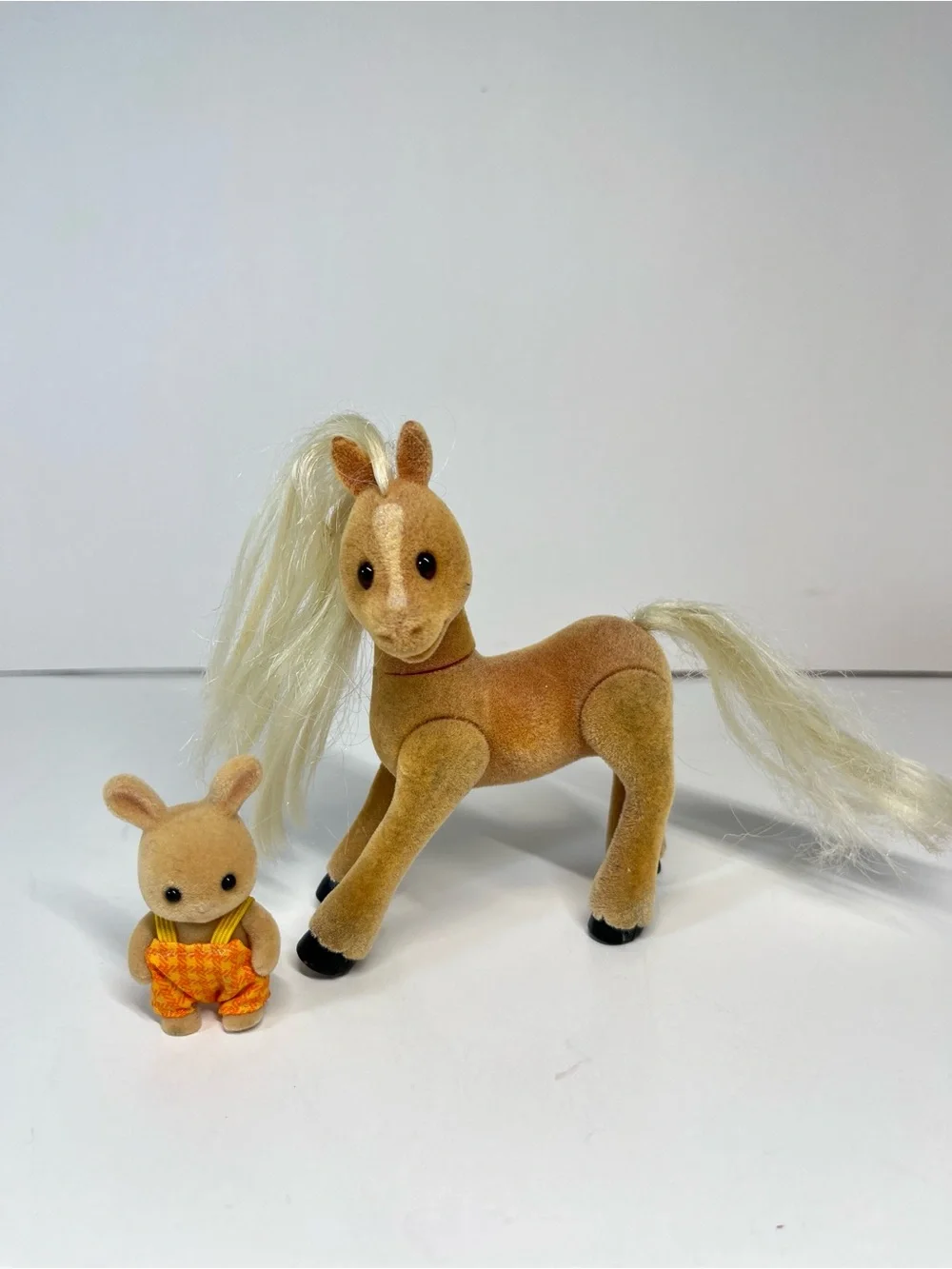 Calico Critters Willow Horse Pony Show Figure Sylvanian Families Bunny Rabbit - Picture 8 of 16